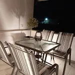 Sea & Olive Retreat Ziparion