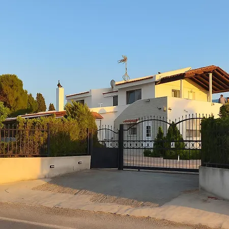 Sea & Olive Retreat * Ziparion