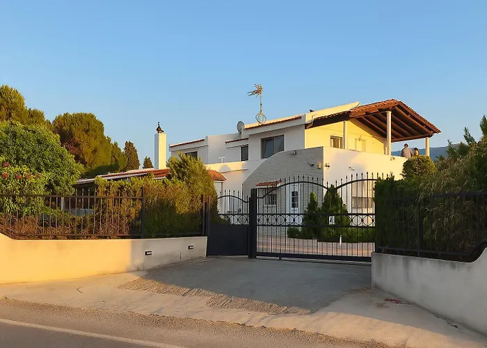 Sea & Olive Retreat * Ziparion